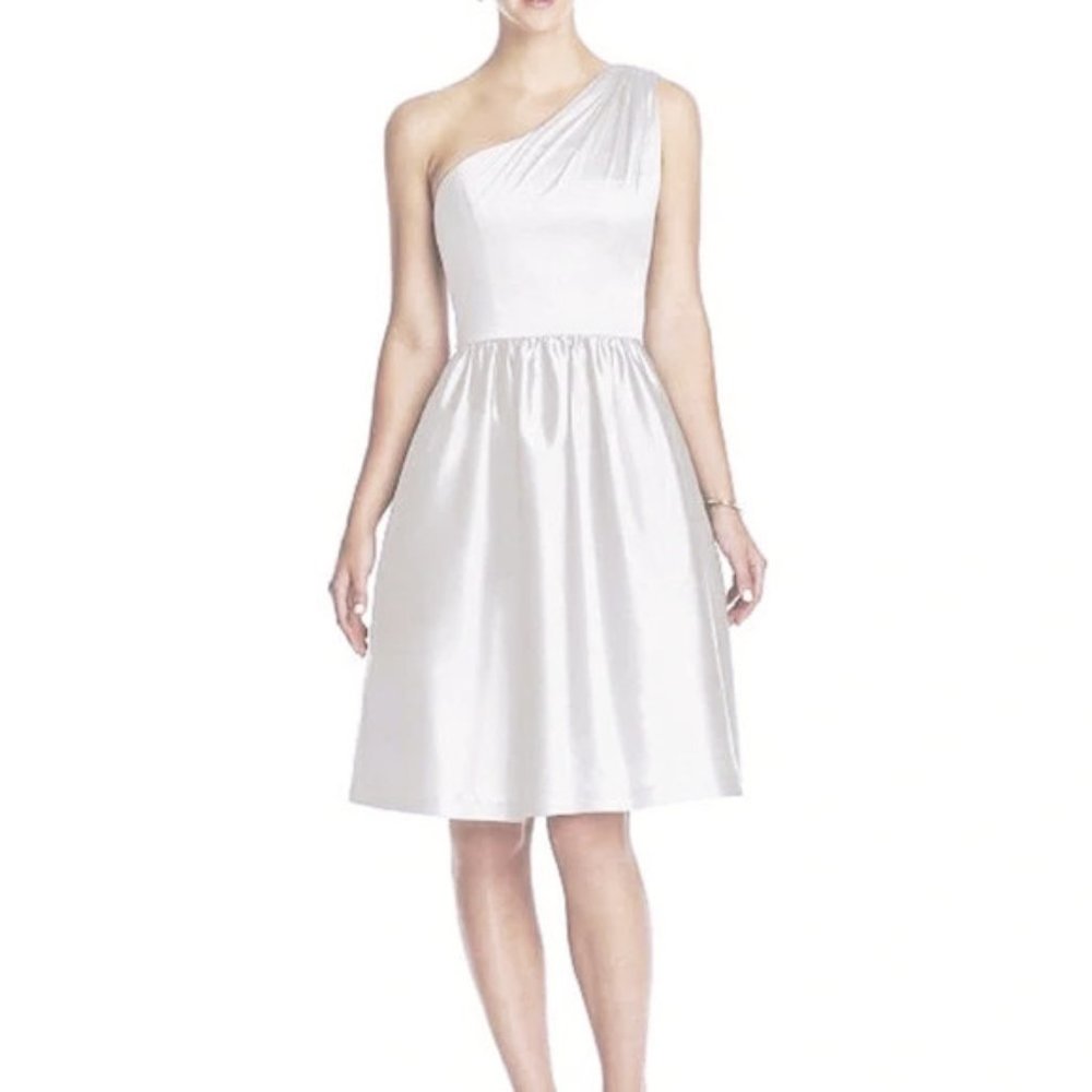 Alfred Sung Bridesmaid One Shoulder Dress in Snow White NWT size 14